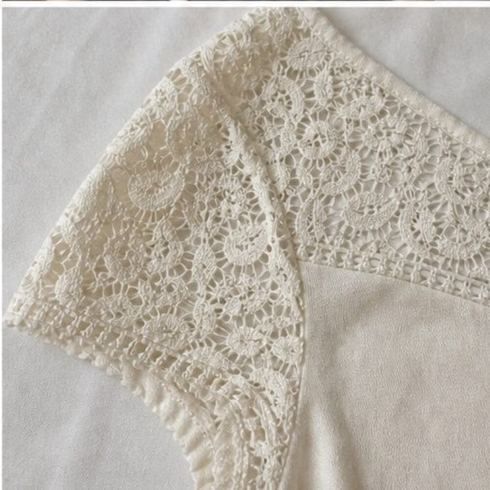Cream Button Blouse - Picture 5 of 6